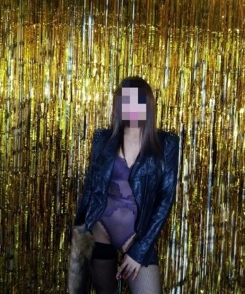 Живу в самом сердце Москвы 🌇 и знаю все секретные места, где можно провести незабываемое время вдвоем. Мои услуги включают классический и эротический массаж, страстный орал и интимные игры. Вместе мы погрузимся в мир страсти и наслаждения 🌹 Мои фото настоящие, так что ты точно получишь то, что видишь. У меня много положительных отзывов от моих довольных клиентов, которые говорят, что я создаю настоящую сказку в Москве. Не упускай возможность окунуться в мир удовольствий со мной. Жду тебя, моя прекрасная встреча! 💋 11160, 22 года